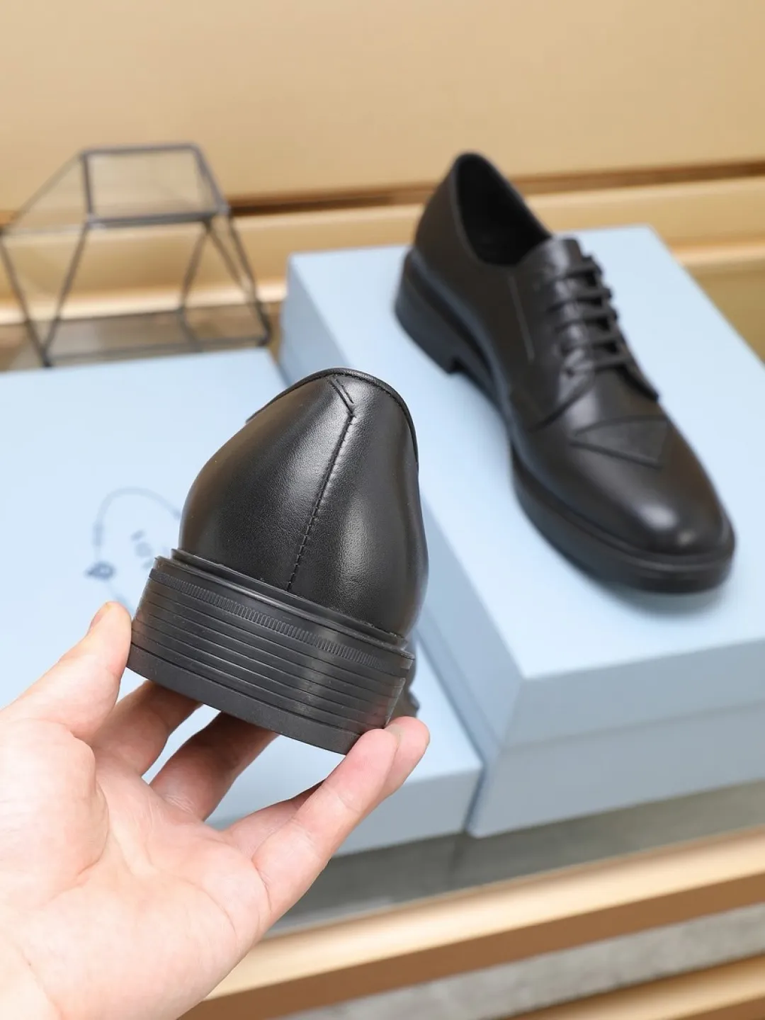 P640💰🔥《PRADA》👏Latest • High-end top brand luxury ~ purchasing agency, top quality. New fashionable business men's shoes🔜The uppers are made of original open-edge beaded cowhide➕cowhide·lining, with fine workmanship. The original stylish and soft combination wear-resistant and non-slip outsole is light and comfortable on the feet. The real thing looks better in real life. Size: 38/45